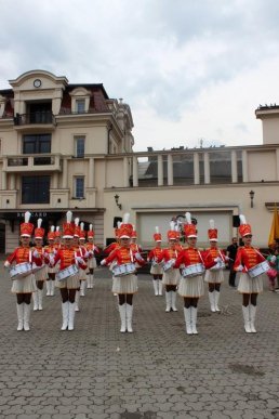 В Ужгороді з нагоди Міжнародного дня танцю відбувся концерт та танцювальний флешмоб – 10