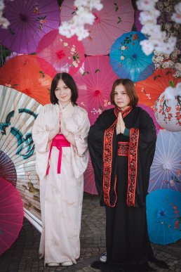 «Острівець Японії»: в Ужгороді провели акцію «Фото патріота» з сакурами – 19