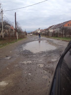 Геннадій Москаль: "Розбиті вщент мукачівські вулиці можна використовувати хіба під танкодром" – 09