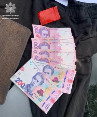 Поводився підозріло і намагався щось приховати: кого затримали патрульні – 04
