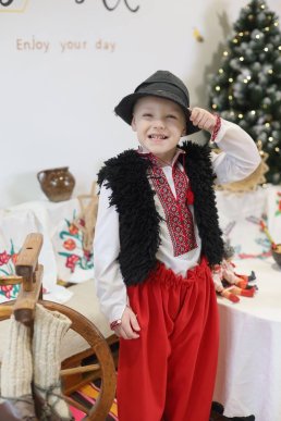 Діти в захваті, батьки — задоволені: як у Мукачеві діє студія сучасних методів навчання «Bee Yourself» – 08