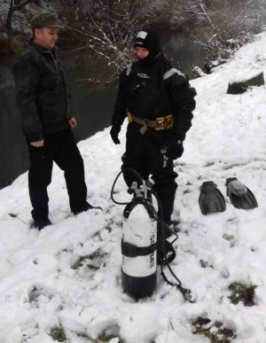 Тіло зниклого безвісти чоловіка шукали у водоймі на Ужгородщині – 01