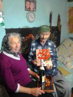 У Кобилецькій Поляні привітали найстарішого мешканця Рахівщини – 03