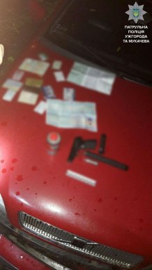 На вулиці Собранецькій в Ужгороді нетверезий водій влетів в огорожу – 01