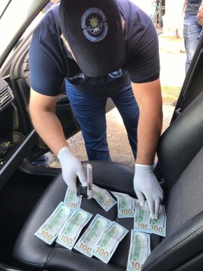 На отриманні хабара піймали директора Закарпатського базового державного медичного коледжу – 02