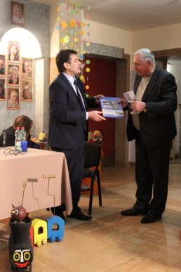 В Ужгороді презентували книгу про ляльковий театр – 07