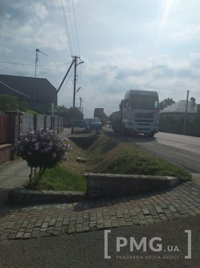 Рух трасою ускладнено: що зараз відбувається в Ракошині – 04