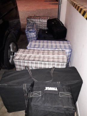 На Закарпатті затримано дипломата, який перевозив значну партію сигарет – 02