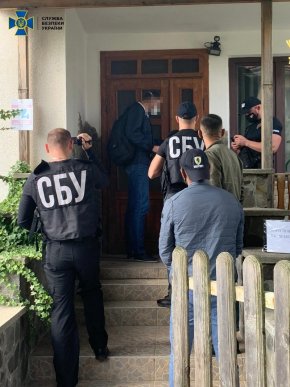 СБУ викрила нелегальні вирубки цінної деревини у двох державних лісгоспах – 01