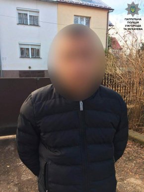 З’явились нові фото з місця викрадення чоловіка в Ужгороді – 01