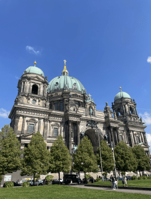 Все про виїзд за кордон на авто: як підготуватись та які документи потрібні – 11