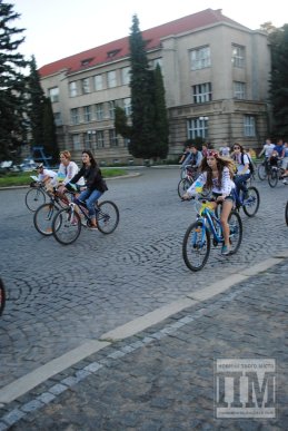 В Ужгороді відбувся масштабний "Night Ride" до Дня Незалежності (ФОТОРЕПОРТАЖ) – 04
