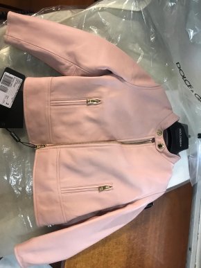 Чоловік намагався незаконно перевезти через кордон брендовий одяг та взуття – 07