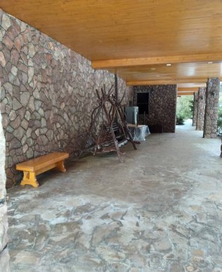 Обшуки маєтку родини Віктора Медведчука на Закарпатті: опубліковано ексклюзивні кадри – 07