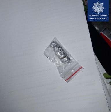 На одній із вулиць Ужгорода помітили трьох підозрілих осіб – 03