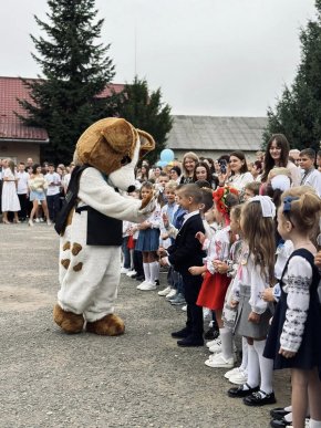У школах Мукачева пролунав перший дзвоник – 05