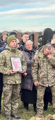 На Мукачівщині поховали Героя, який понад рік захищав Україну – 03