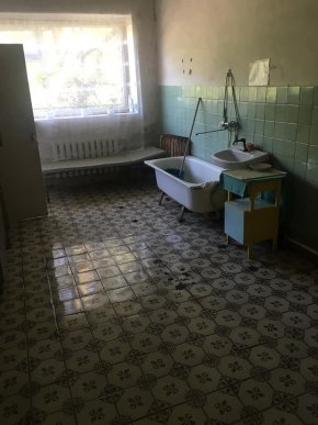 Закарпатці обурені станом одного з медзакладів області – 02