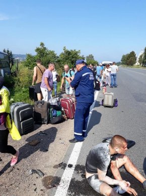 Священик із Закарпаття потрапив у ДТП – 10