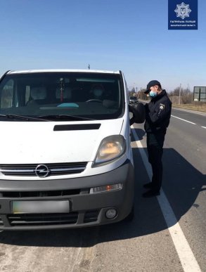Патрульні притягають до відповідальності водіїв за порушення карантинних обмежень – 01