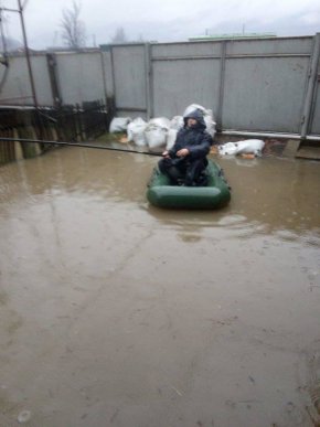 У кількох районах області підтопило дворогосподарства – 03