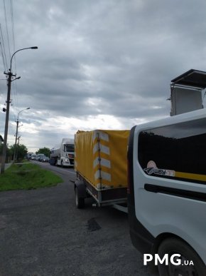 Що відбувається в Ракошині: водіїв попереджають про затори на трасі Київ-Чоп – 06