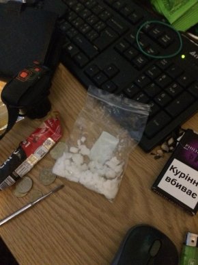 У Мукачеві затримали групу наркоділків: офіційні подробиці – 05