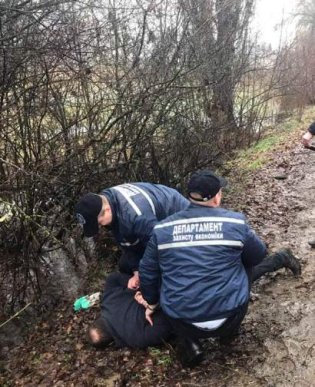 В Іршаві затримали чиновника під час отримання чималого хабара – 02