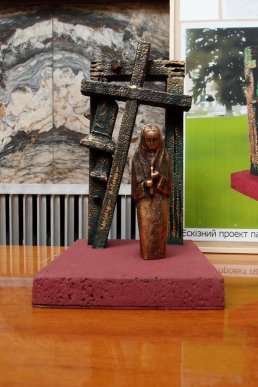 В Ужгороді презентовано проекти пам’ятника жертвам Голодомору – 05 В Ужгороді презентовано проекти пам’ятника жертвам Голодомору – 05