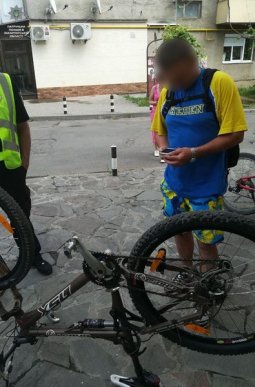 Велосипед, який украли кілька місяців тому, знайшли – 04