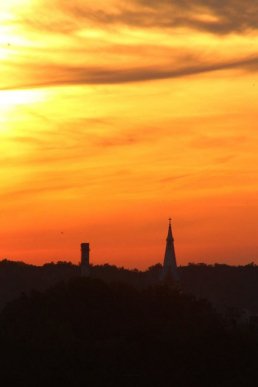 Червоне небо над Мукачевом вразило своєю красою – 14