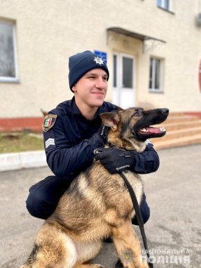 Поліцейський розповів про вівчарку, яка допомогла йому затримати зловмисника – 02