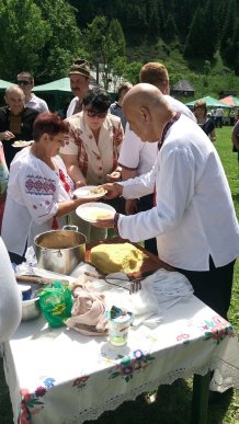 Москаль влаштував колоритну гостину на фестивалі ріплянки у Колочаві – 02