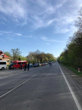 На двох пунктах пропуску на кордоні зі Словаччиною спостерігаються кілометрові черги – 02