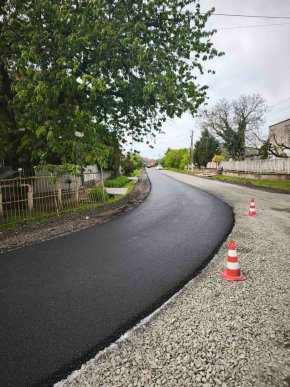 На Закарпатті проводять ремонт доріг на трьох ділянках – 01