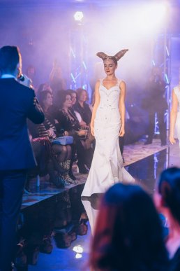 Мода заради життя: на Закарпатті відбувся ІІІ-й благодійний показ мод дизайнерки Роксолани Новак – 30