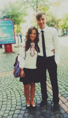 Шкільний фотоальбом: як учні Мукачева 1 Вересня відзначали (ФОТОРЕПОРТАЖ) – 51