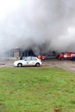 Внаслідок загорання перший поверх універмагу "Україна" вигорів повністю – 02