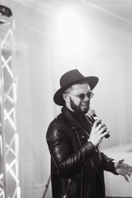 Мода заради життя: на Закарпатті відбувся ІІІ-й благодійний показ мод дизайнерки Роксолани Новак – 13