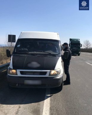 Патрульні притягають до відповідальності водіїв за порушення карантинних обмежень – 03