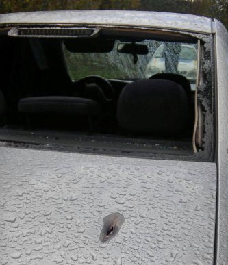 Закарпатські патрульні оприлюднили фото резонансного затримання грабіжників у Нижніх Воротах – 01