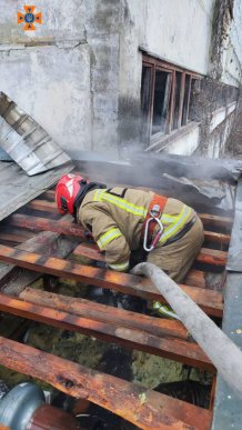 В Ужгороді горів продовольчий магазин – 02 В Ужгороді горів продовольчий магазин – 02