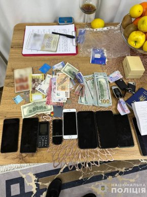 Послуги коштували від 7 до 9 тисяч доларів: у поліції розповіли, що накоїла 34-річна закарпатка – 06