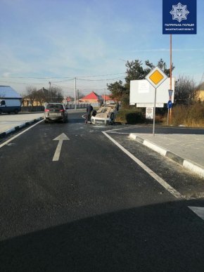 Патрульні розповіли про ДТП, яка трапилась сьогодні в Ужгороді – 03 Патрульні розповіли про ДТП, яка трапилась сьогодні в Ужгороді – 03