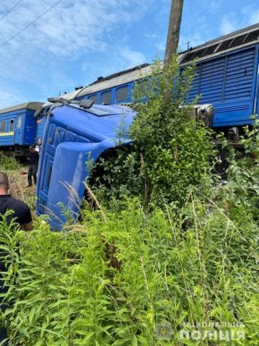 Аварія за участі потяга: подробиці від поліції – 02