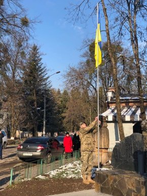 Пам’ятник борцям за волю України відкрили у Сваляві – 04