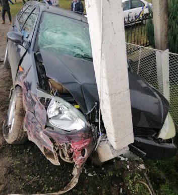 Жінка постраждала в результаті зіткнення автомобілів – 02