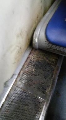 Закарпатців обурило побачене в електричці "Ужгород-Львів" – 03 Закарпатців обурило побачене в електричці "Ужгород-Львів" – 03