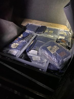 Закарпатець залишився без джинсів і без автомобіля – 01 Закарпатець залишився без джинсів і без автомобіля – 01