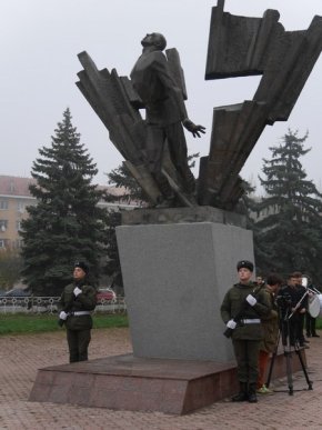 Як в Ужгороді відзначали річницю визволення Закарпаття від фашистських загарбників – 01